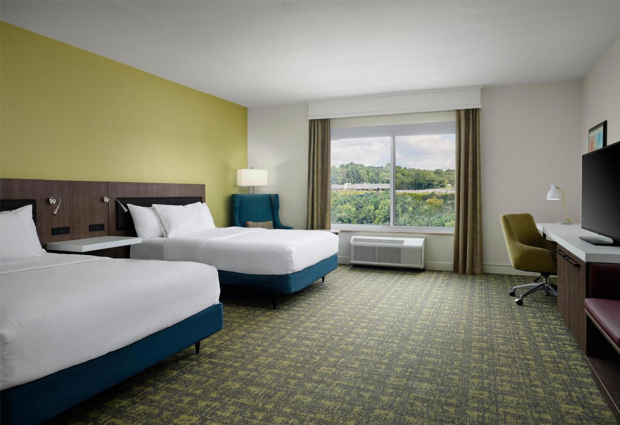 Queen Room Two Queen Beds Mobility Hearing Access